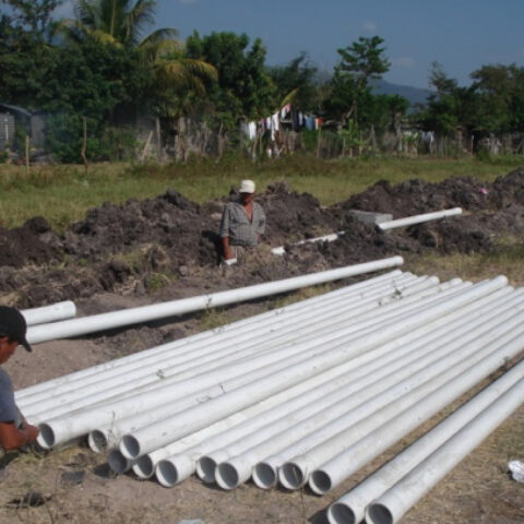 CONSTRUCCION DEL SISTEMA DE AGUA POTABLE