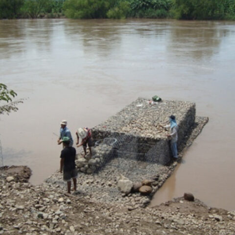 CONSTRUCCION DE 3 ESPIGONES